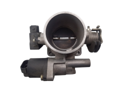 Škrticí Klapka Renault Megane Scenic 7700861679J 41665 1.6 8V 1831