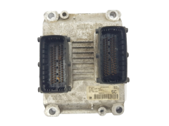 Řídicí Jednotka Motoru Opel 55350551 0261207960 Bosch GM