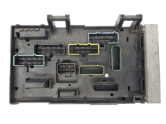 Pojistková Skříň Chrysler 04869001AI 04869204AK