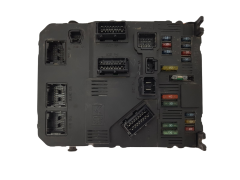 Blok Ovladačů BSI E01-00 9650584580 S118085320B PSA Siemens 2257