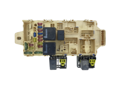 Pojistková Skříň 2J10-0262 Mitsubishi