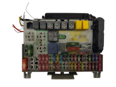 Pojistková Skříň Opel 90589965 GM 19806 Pojistková Skříň Opel 90589965 GM 19806