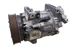 Kompresor Klimatizace 8200898810--B Valeo DCS-17EC Renault Laguna 3