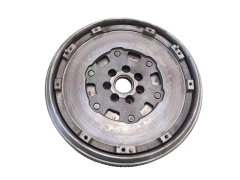 Dvouhmotové Kolo 8200715172 7701479061 1.5 DCI Renault Nissan Qashqai