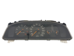 Otáčkoměr Mazda 626 2.5L-24 GT A GC0R 