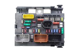 Blok Ovladačů Originál BSM R04 Citroen Peugeot 9807028780 Blok Ovladačů Originál BSM R04 Citroen Peugeot 9807028780