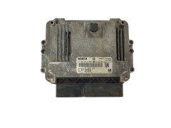 Řídicí Jednotka Motoru 55205622EP 0281014024 Opel Bosch 19329