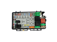 Pojistková Skříň Opel 13217392 EF GM 35043 Pojistková Skříň Opel 13217392 EF GM 35043