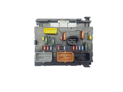 Blok Ovladačů PSA L10-00 9661086980 Delphi 40409 Blok Ovladačů PSA L10-00 9661086980 Delphi 40409
