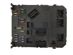 Blok Ovladačů BSI E01-00 9653667580 S118085320E PSA Siemens 1391