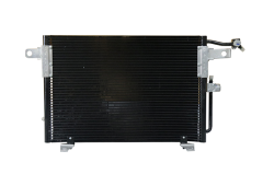 Kondenzátor Klimatizace 4A0260403A 22601775601 Audi 100 Vika