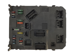 Blok Ovladačů BSI E01-00 9650584580 S118085320B PSA Siemens 1512