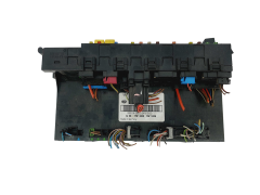 Blok Ovladačů Moduł 2115455201 5DK008047-17 Mercedes Hella