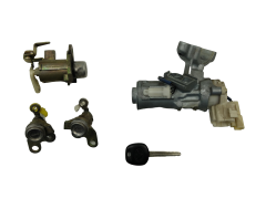 Zapalování Toyota Yaris 45020-52-1 1584 R818 L818 7957B