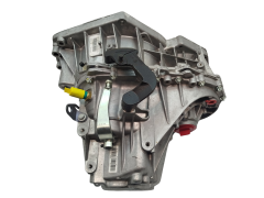 Převodovka Nový originál TL8017 TL8B017 320108935R Dacia Duster 1.6
