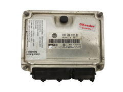 Řídicí Jednotka Motoru VW 030906032DT 0261207593 Bosch