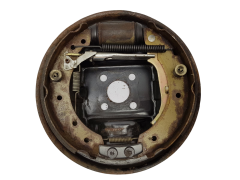 Brzdový Štít Levý 7701051524 Renault Clio 2 32191174-2 11894
