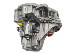 Převodovka Nový originál TL8016 TL8B016 320108363R Dacia Duster 2.0 4x4
