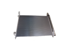 Kondenzátor Klimatizace Nový originál 921005115R Renault