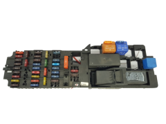 Pojistková Skříň Mercedes 2025455240 08820210