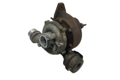 Turbodmychadlo 54399700087 54431014760 7701479077 1.5 DCI Renault 2031 Turbodmychadlo 54399700087 54431014760 7701479077 1.5 DCI Renault 2031