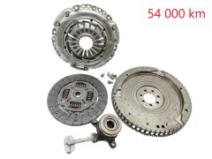 Kompletní Spojka 302180385R 123107421R Renault Clio 4 1.5dCi 54000km Kompletní Spojka 302180385R 123107421R Renault Clio 4 1.5dCi 54000km