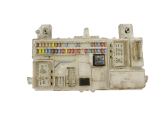 Pojistková Skříň Volvo 30728906 519096408 37939