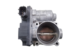 Škrticí Klapka Nissan Almera RME50-02 SERA576-01 1.8 16V Hitachi 1052