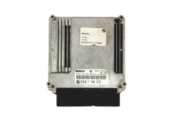 Řídicí Jednotka Motoru BMW 7789572 0281010565 Bosch 26100