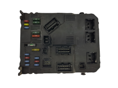 Blok Ovladačů BSI E02-00 9653667680 S118085220E PSA Siemens 1685