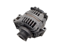 Alternátor 7700434899 0124325031 1.4 Renault Bosch Clio 2 Kangoo Alternátor 7700434899 0124325031 1.4 Renault Bosch Clio 2 Kangoo