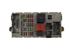 Pojistková Skříň Fiat Punto 2 46774357 46774360 Delphi