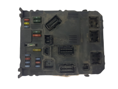 Blok Ovladačů BSI E01-00 9657999680 S118085320F PSA Siemens 1773