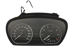 Tachometr BMW 1 E87 9166813-01 1024932-84 Johnson