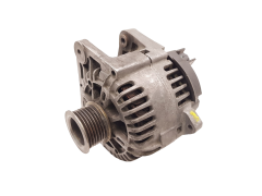Alternátor TG11C022 8200290215 Valeo 1.5 1.9 dci Renault Scenic 2  Megane 2
