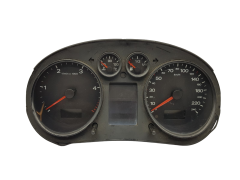 Tachometr Audi A2 8Z0920900 110080020001 1927