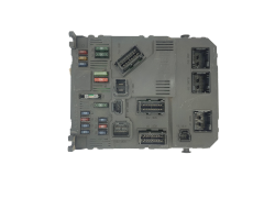 Blok Ovladačů BSI E02-00 S118085210E 9646777380 PSA Siemens 40423