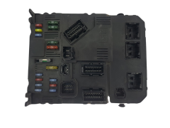Blok Ovladačů BSI E02-00 9653667680 S118085220E PSA Siemens 1801