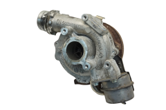 Turbodmychadlo 54389700002 111232H821162190 144117462R 1.5DCI Renault Mercedes 2 Turbodmychadlo 54389700002 111232H821162190 144117462R 1.5DCI Renault Mercedes 2