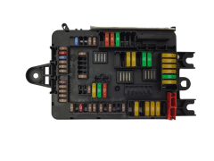 Pojistková Skříň 6114 V8 9389070 01 19561.000.001 BMW Pojistková Skříň 6114 V8 9389070 01 19561.000.001 BMW
