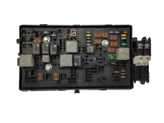 Pojistková Skříň Opel 13343479 13255300 544949969 13253551 GM Pojistková Skříň Opel 13343479 13255300 544949969 13253551 GM