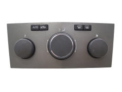 Panel Větrání Opel Zafira B 13231053