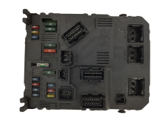 Blok Ovladačů BSI E02-00 9646777380 S118085210G PSA Siemens 1415