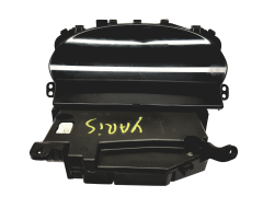 Tachometr Toyota Yaris 21655864-5 21655865-3 30571