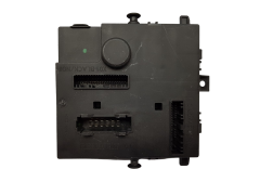 Blok Ovladačů BCM X44-L3 8201229417 00401561 Renault Temic Blok Ovladačů BCM X44-L3 8201229417 00401561 Renault Temic