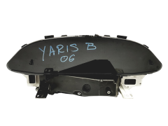Tachometr Toyota Yaris 83800-0D660-D 41368