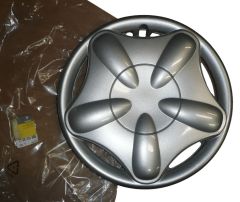 Poklice 14' Nový originál 7700834968 Renault