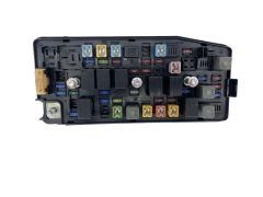 Pojistková Skříň 95202898 FNYRJ 2898U Opel GM