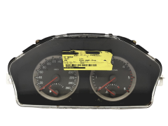 Tachometr Volvo V50 30669185 69294-980T 30710071 30518