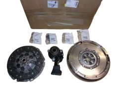 Dvouhmotové kolo + spojka Nový originál 1628941180 Citroen Peugeot